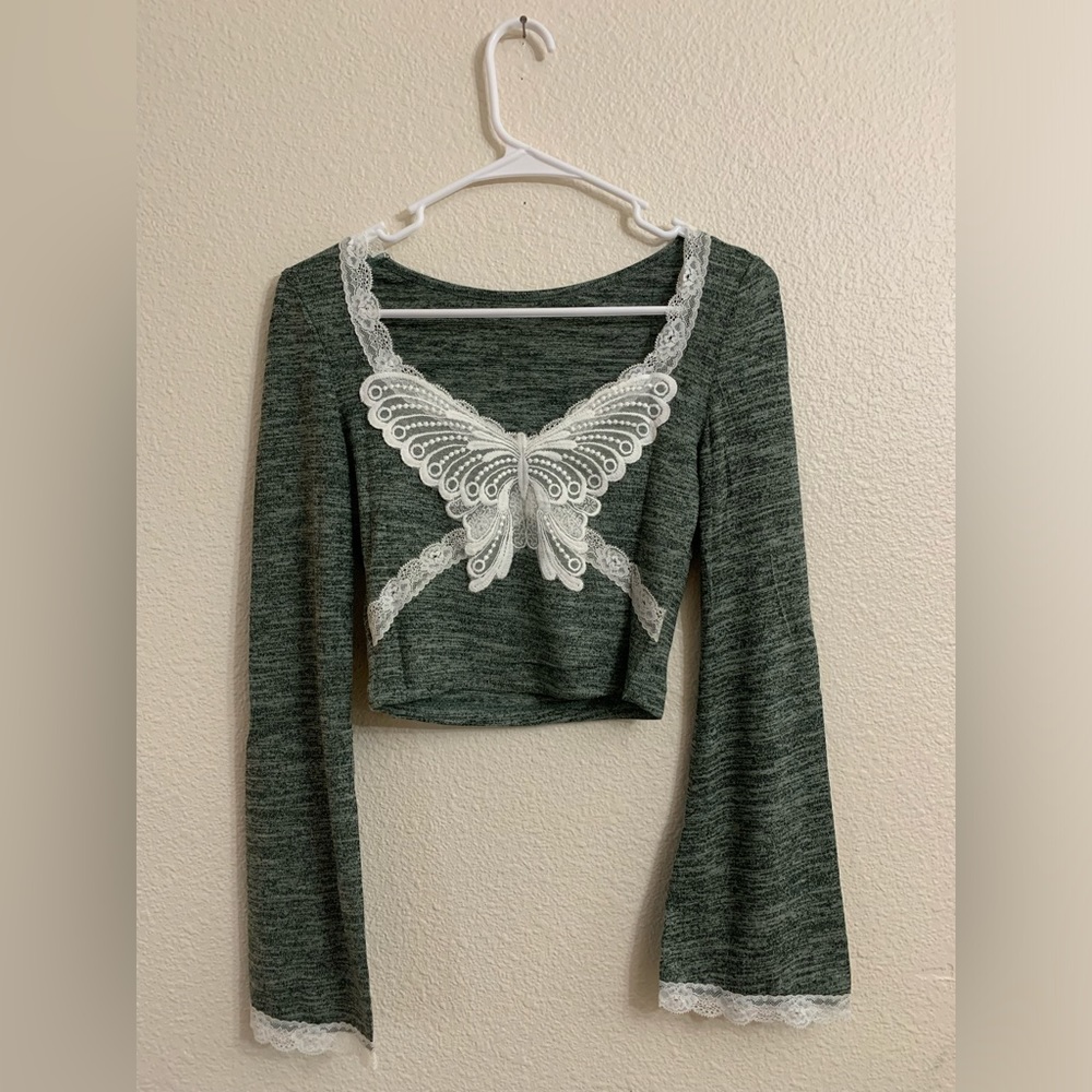 NWOT Green Butterfly Lace Bell sleeve Crop Top